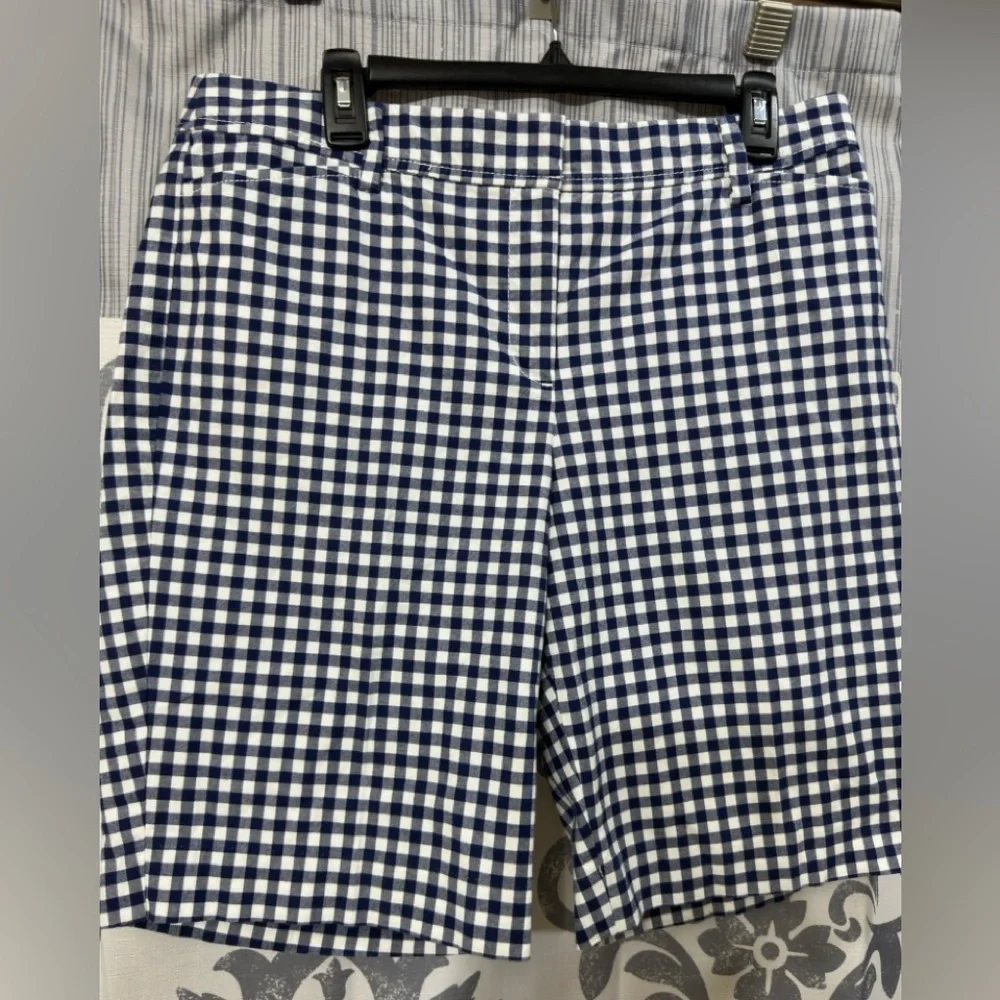 EUC Talbots Checkered Blue‎ and White Shorts Size 10